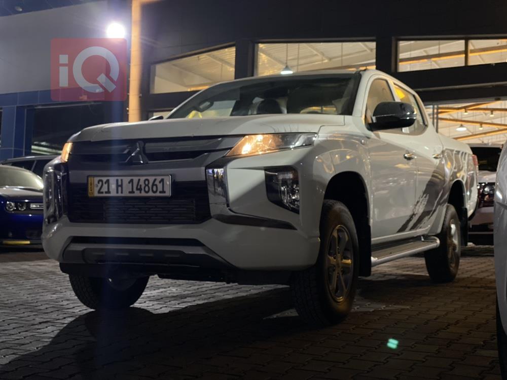 میتسوبیشی L200